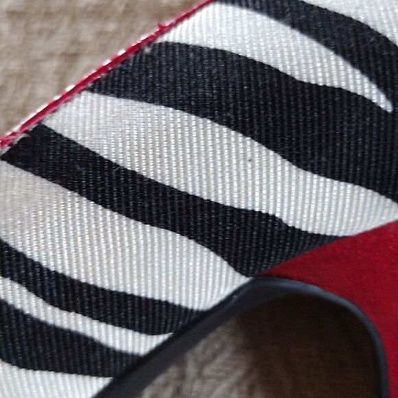 LADIES Designer Shoes by 𝅺DANA BUCKMAN - Picture 11 of 15